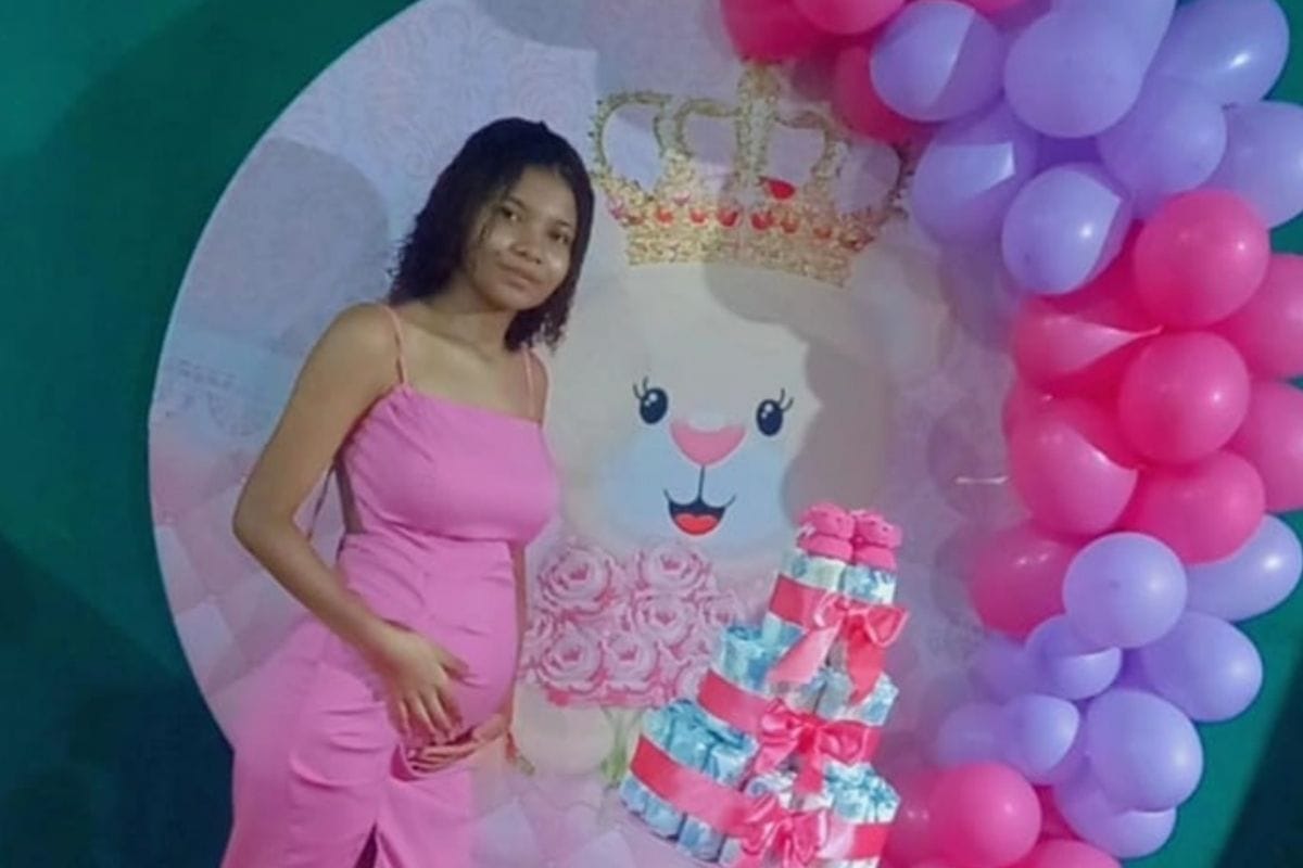 Acusada de matar adolescente grávida para ficar com bebê sentará no banco dos réus