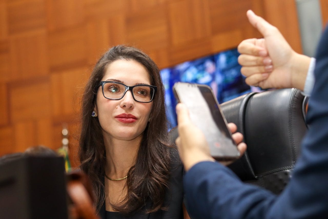 Janaina Riva anuncia convenção do MDB e reforça alinhamento com a direita