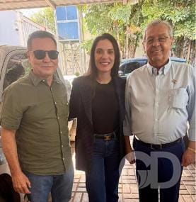 Janaina Riva e Jayme Campos firmam acordo para disputa de Senado e Governo em 2026