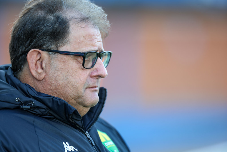 Cuiabá demite técnico após derrota de 2 x 1 para Avaí