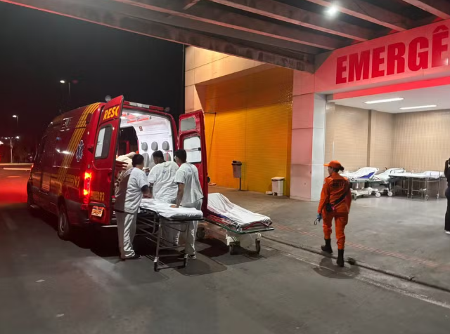 Ônibus despenca de ribanceira, deixa duas idosas mortas e 16 feridos na Serra de São Vicente