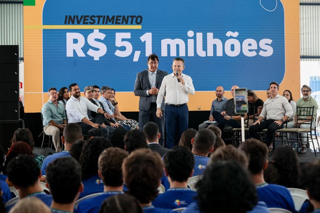 Mauro Mendes anuncia licitação e 100% das escolas estaduais terão quadras