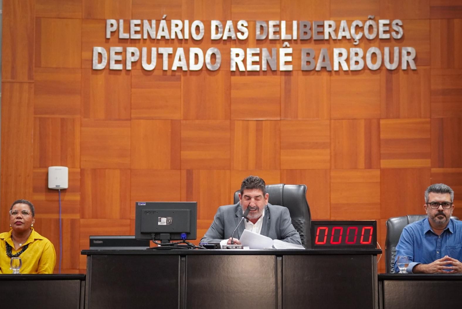 Projeto de Lei prevê uso de inteligência artificial para prevenir suicídios em MT