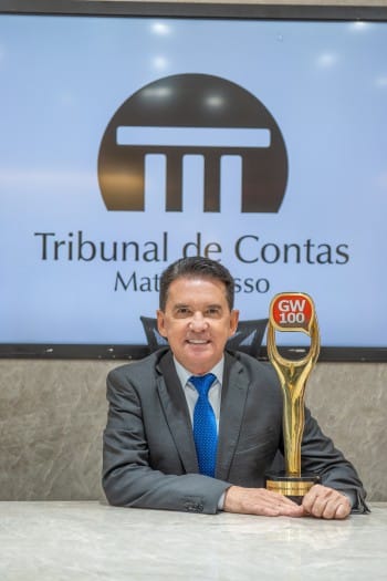 Presidente do TCE/MT é homenageado pelo GW100