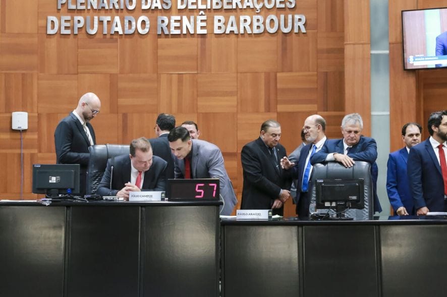 Assembleia Legislativa aprova em 1º votação reajuste de 6,8% para servidores do TJMT