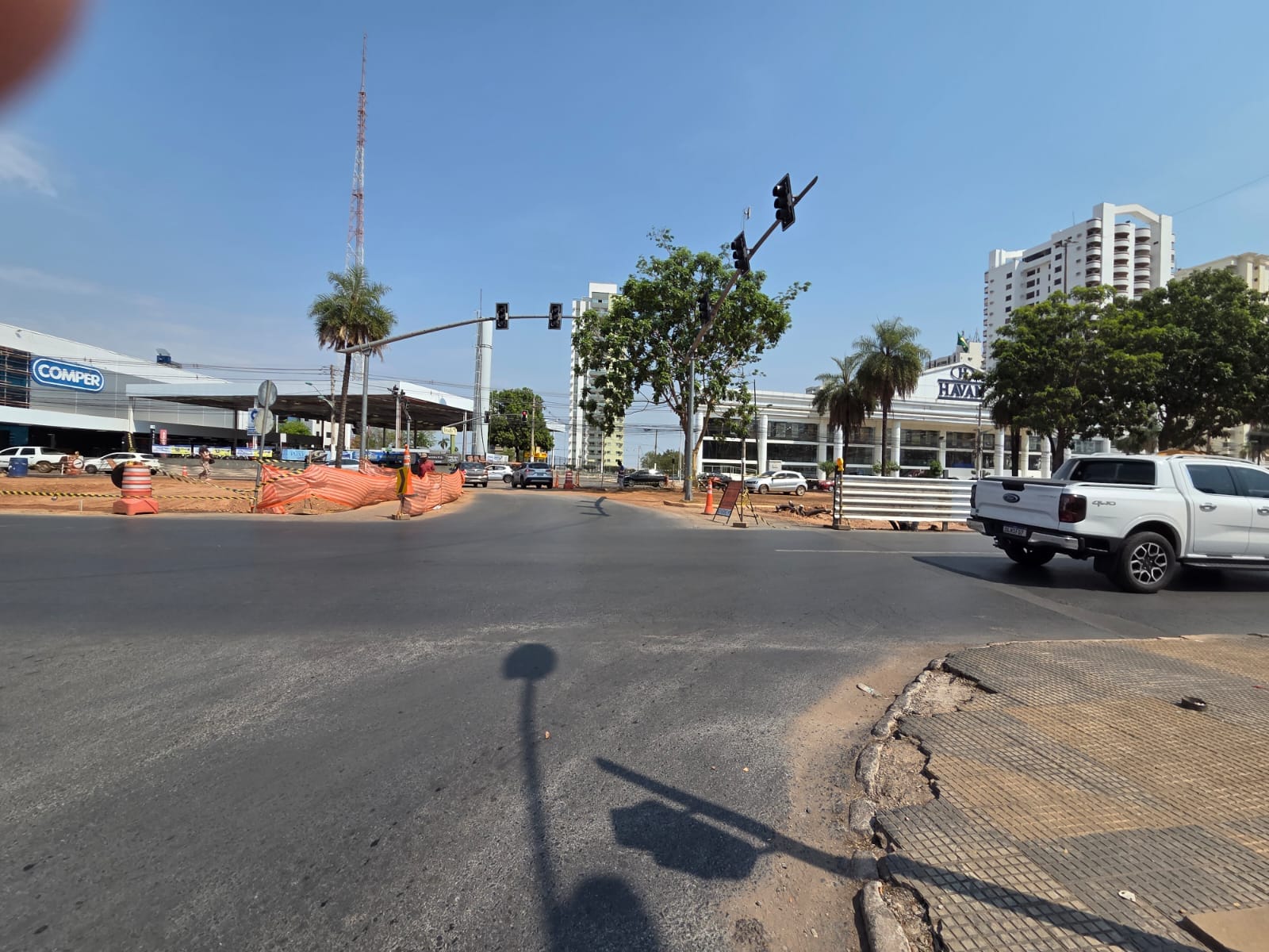 Alça que cruza a Av. do CPA nas proximidades do Comper será fechada nesta segunda-feira