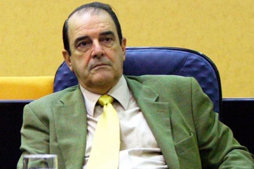 Ex-deputado sofre AVC e Justiça adia depoimento