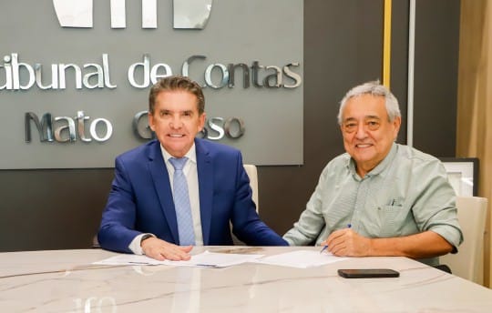 Presidente do TCE e Sinfra vistoriam obras do BRT