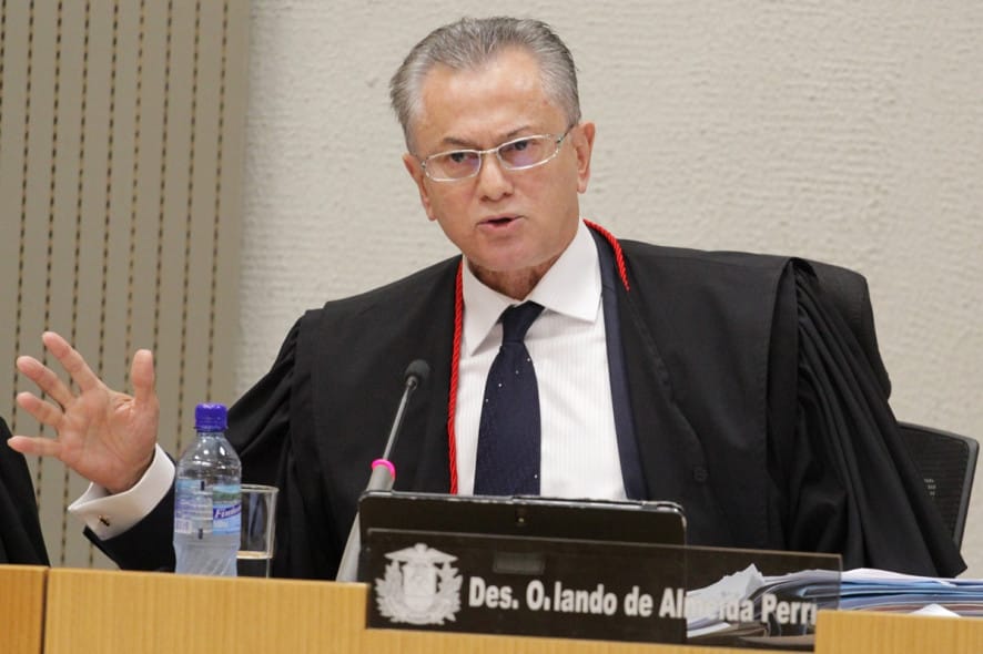 Perri diz que aumento de 6,8% para servidores não provoca efeito cascata