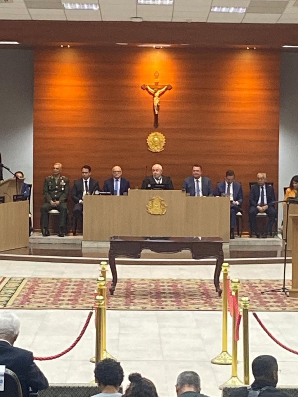 Sem Mauro e sem protesto dos servidores do Judiciário