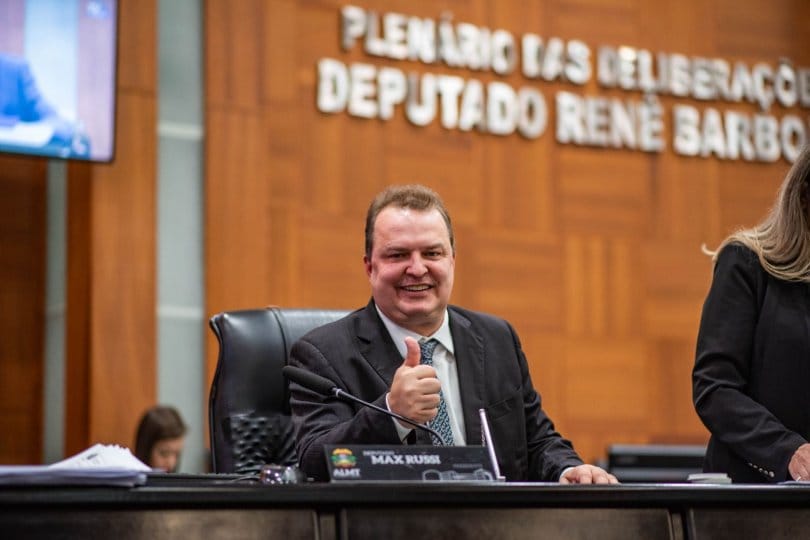 Max repudia ataques feitos contra Janaina Riva e diz que AL tomará providências