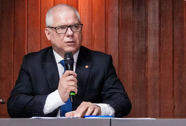 Ex-presidente do INSS é preso em operação da Polícia Federal