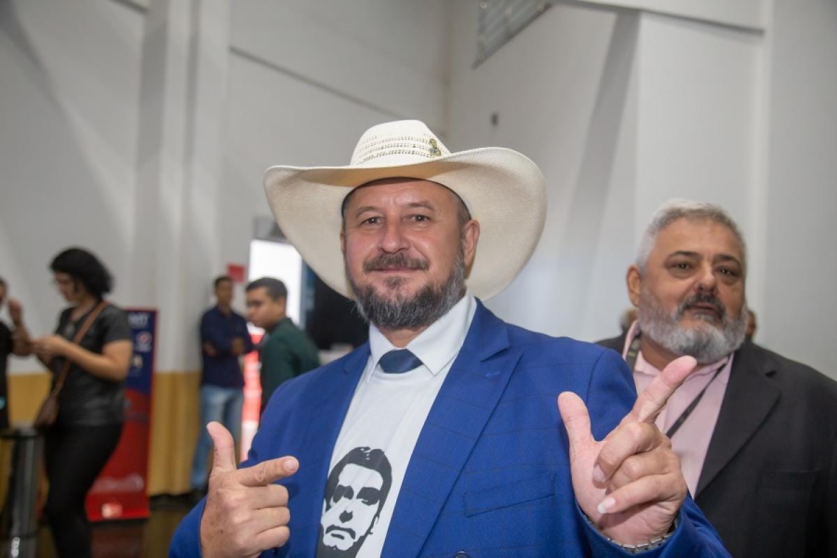 Deputado detona Fávaro e presidente da Famato por fala sobre Bolsonaro
