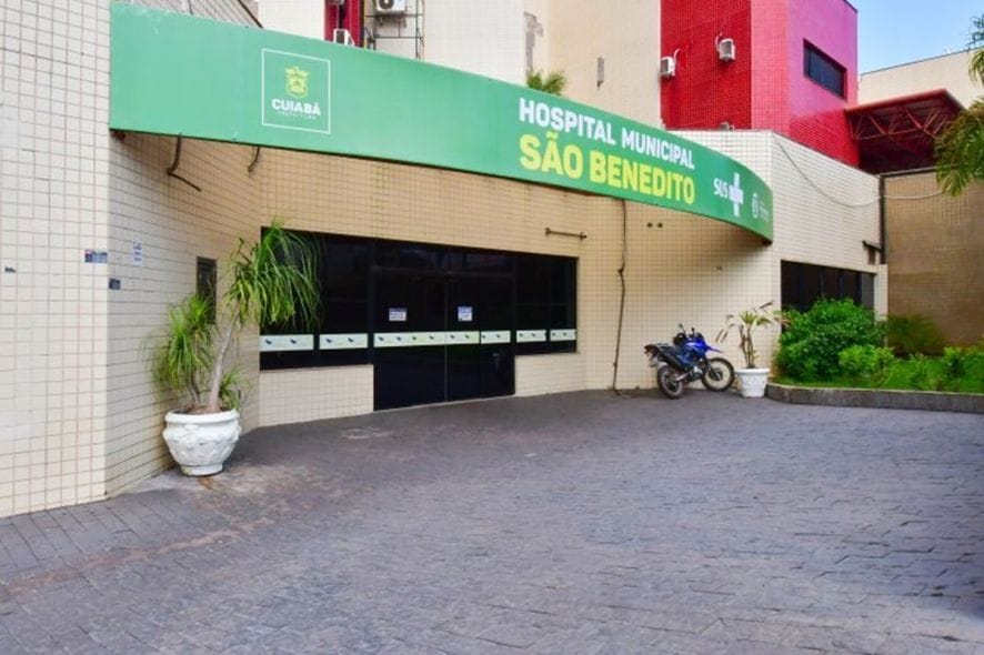 Homem é internado após ingerir metanol em festa de Cuiabá; politec fez exames