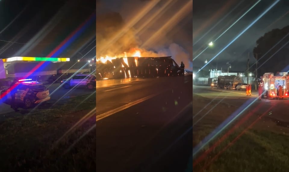 Carreta tomba na BR-364, no Distrito Industrial e carga de algodão pega fogo