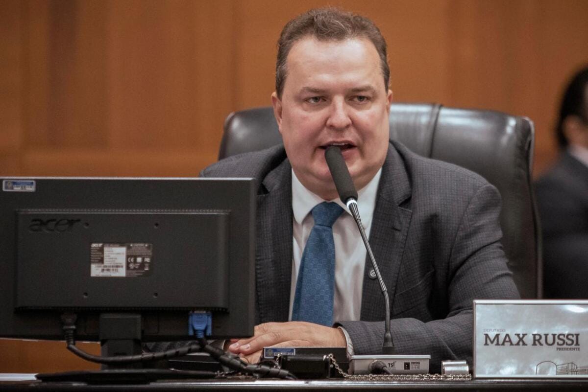 Max anuncia erro de veto e PLC que promove militares deve voltar à AL