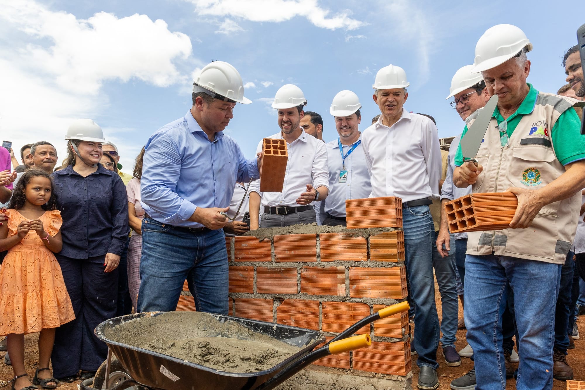 Cláudio Ferreira dá início à Policlínica Regional, marco da história da saúde de Rondonópolis