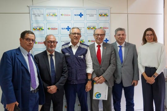 Guilherme Maluf e ministro debatem monitoramento dos planos municipais de saúde e combate à hanseníase