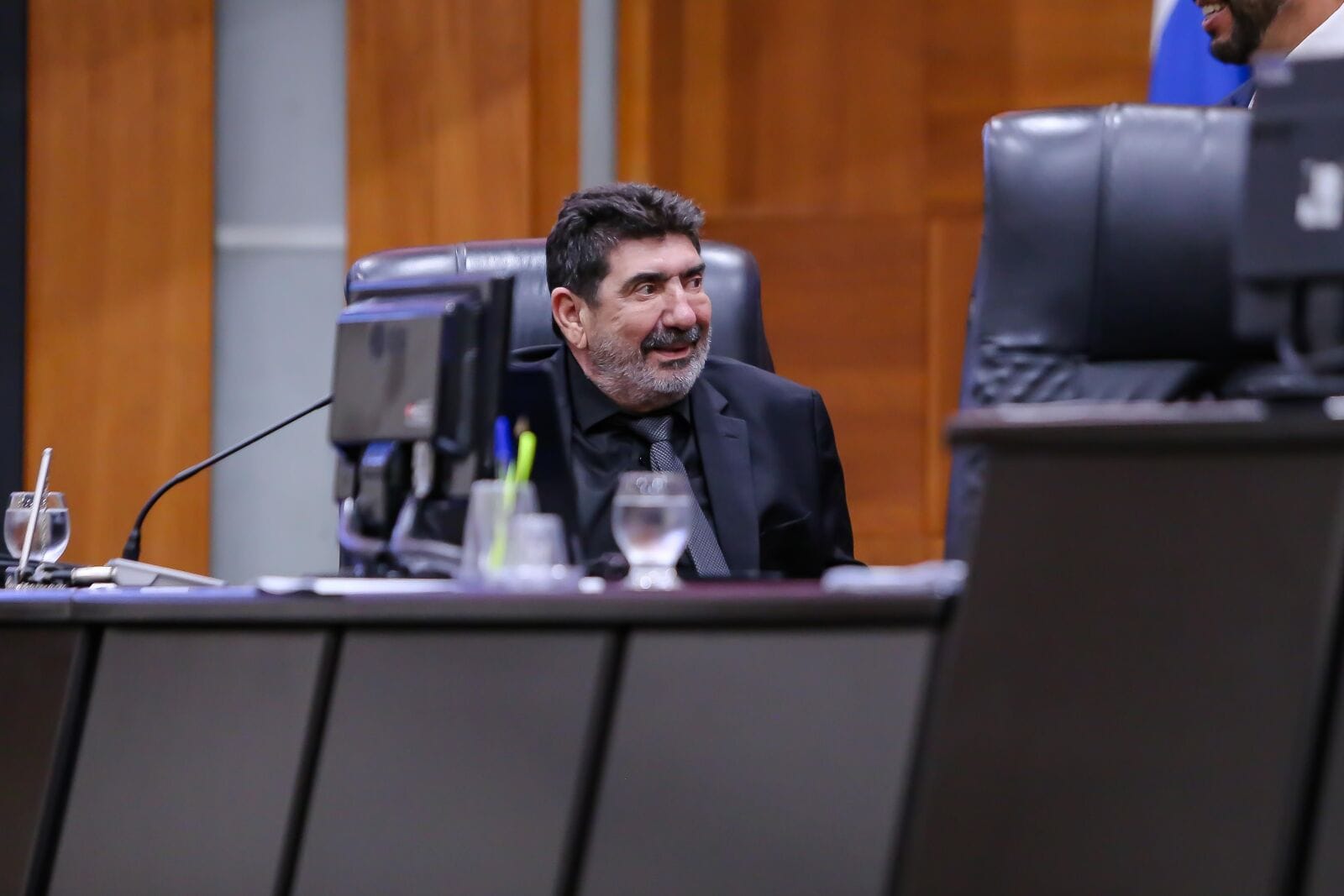 Dr. João garante estadualização de estrada entre Cáceres e Barra do Bugres