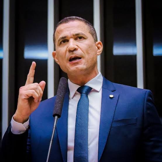 Coronel Assis se filia ao PL de Jair Bolsonaro