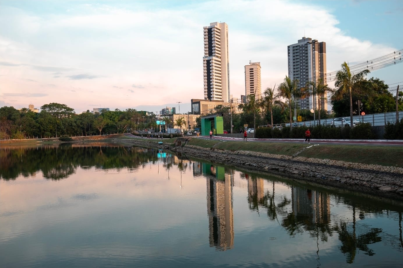 Prefeitura interdita avenidas do entorno do Parque das Águas para execução de obras