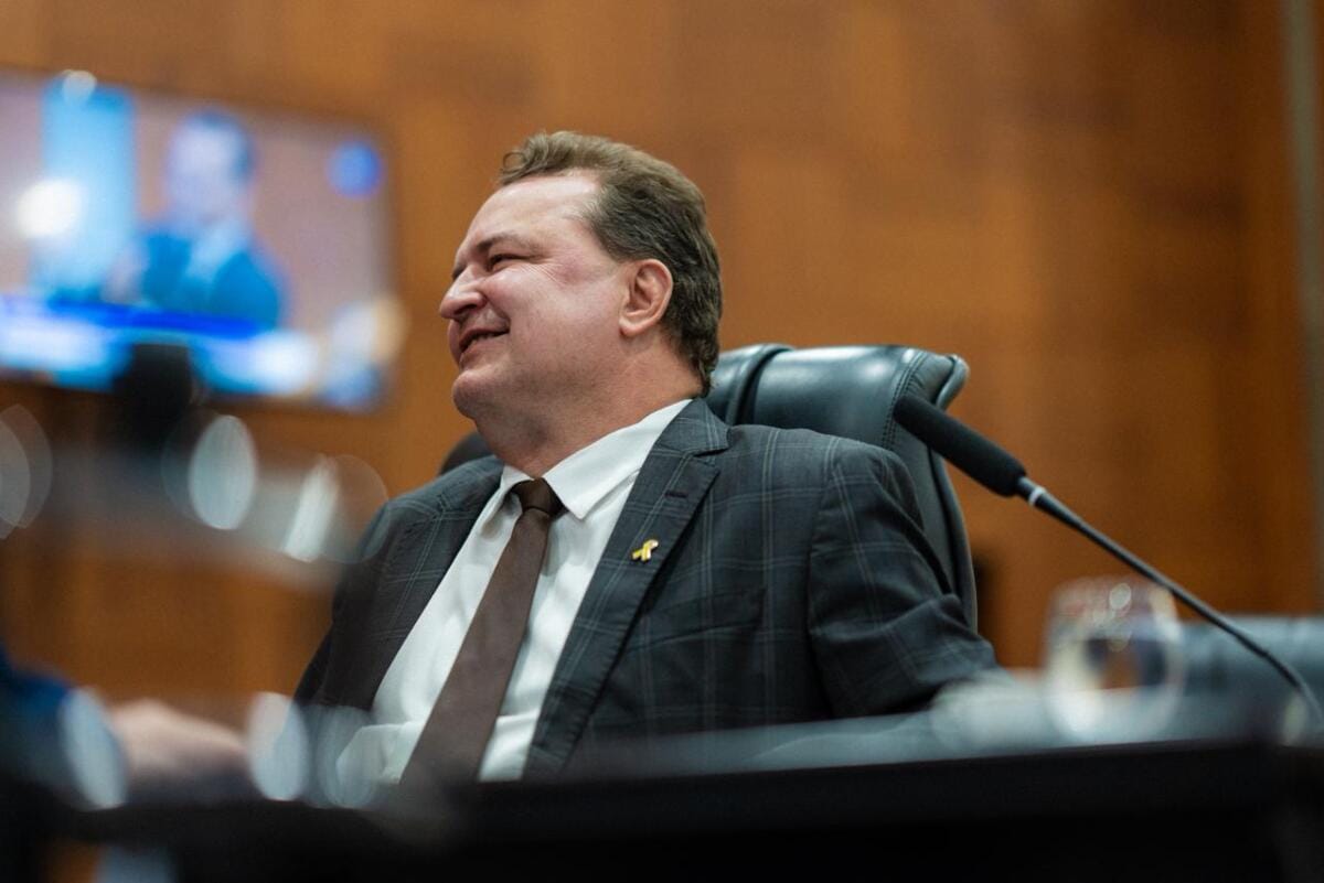 PL de Max garante que pais acompanhem a evolução de alunos da educação especial