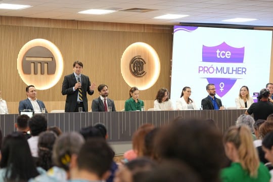 TCE-MT lança programa para monitorar planos de combate à violência contra a mulher nos municípios