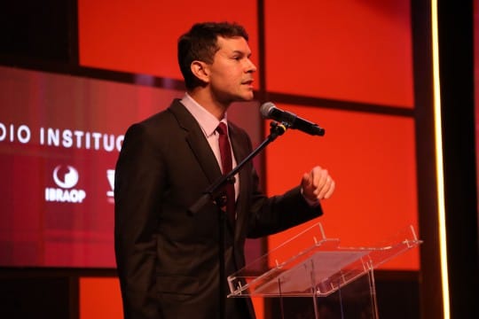 "Inteligência Artificial com entusiasmo e responsabilidade", destaca conselheiro