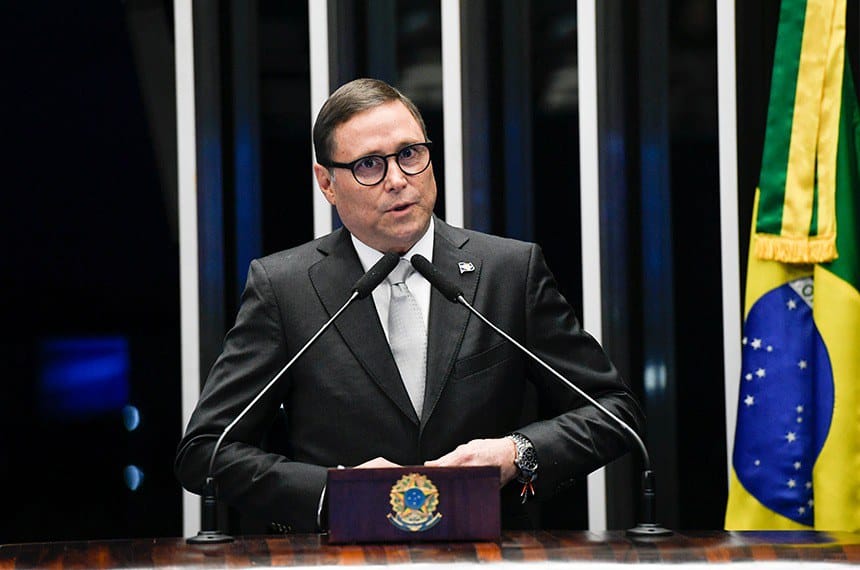 "Vendem até a mãe", diz Mauro Carvalho após ser retirado da presidência do PRD de MT