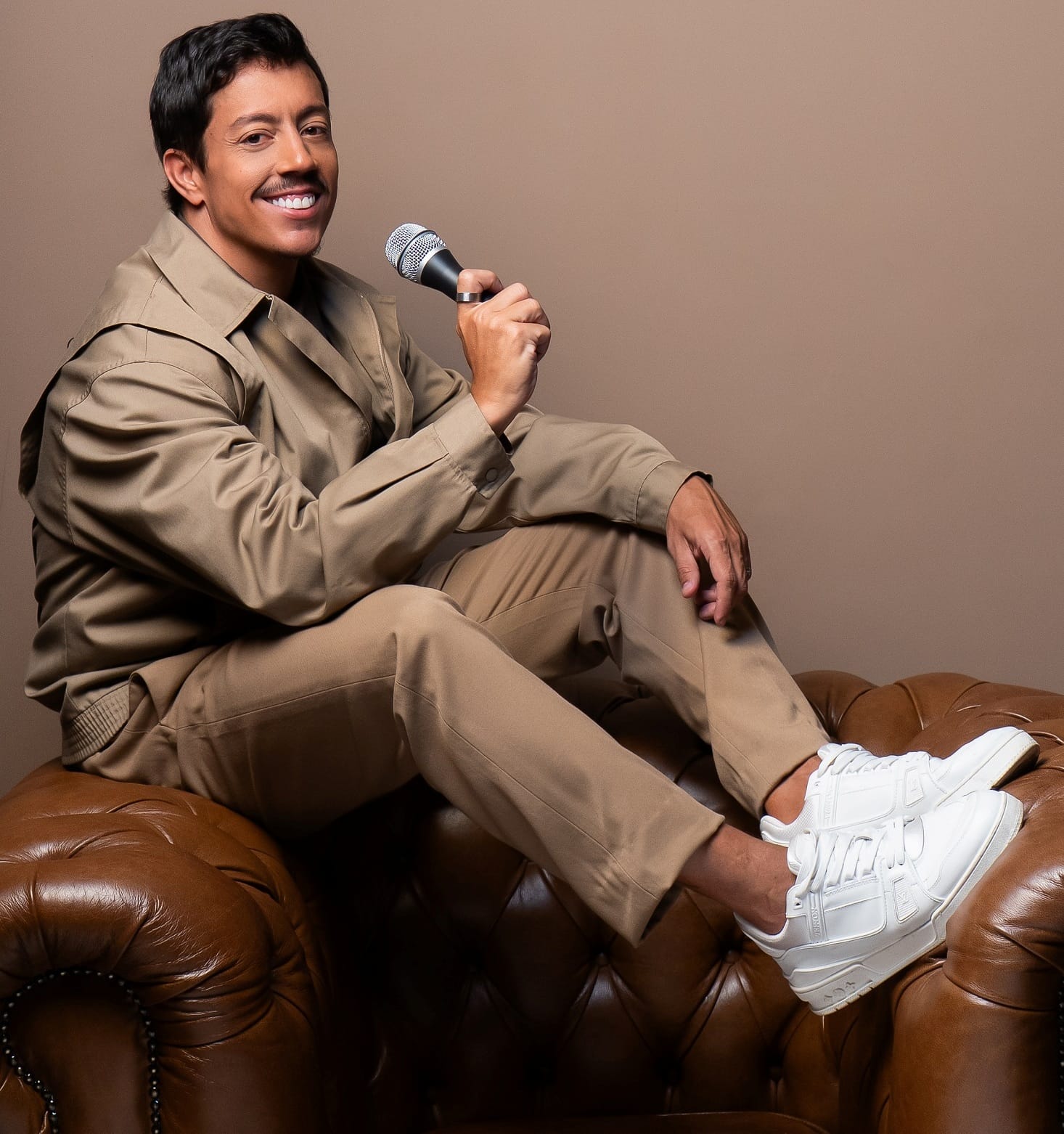 Cuiabá recebe o humorista Renato Albani com a turnê “A Ignorância é uma Dádiva” em abril