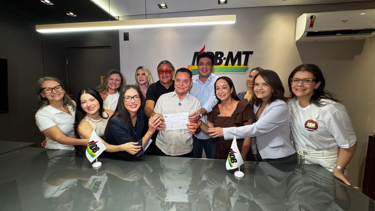 Eduardo Botelho se filia no MDB de Janaina Riva para disputar reeleição