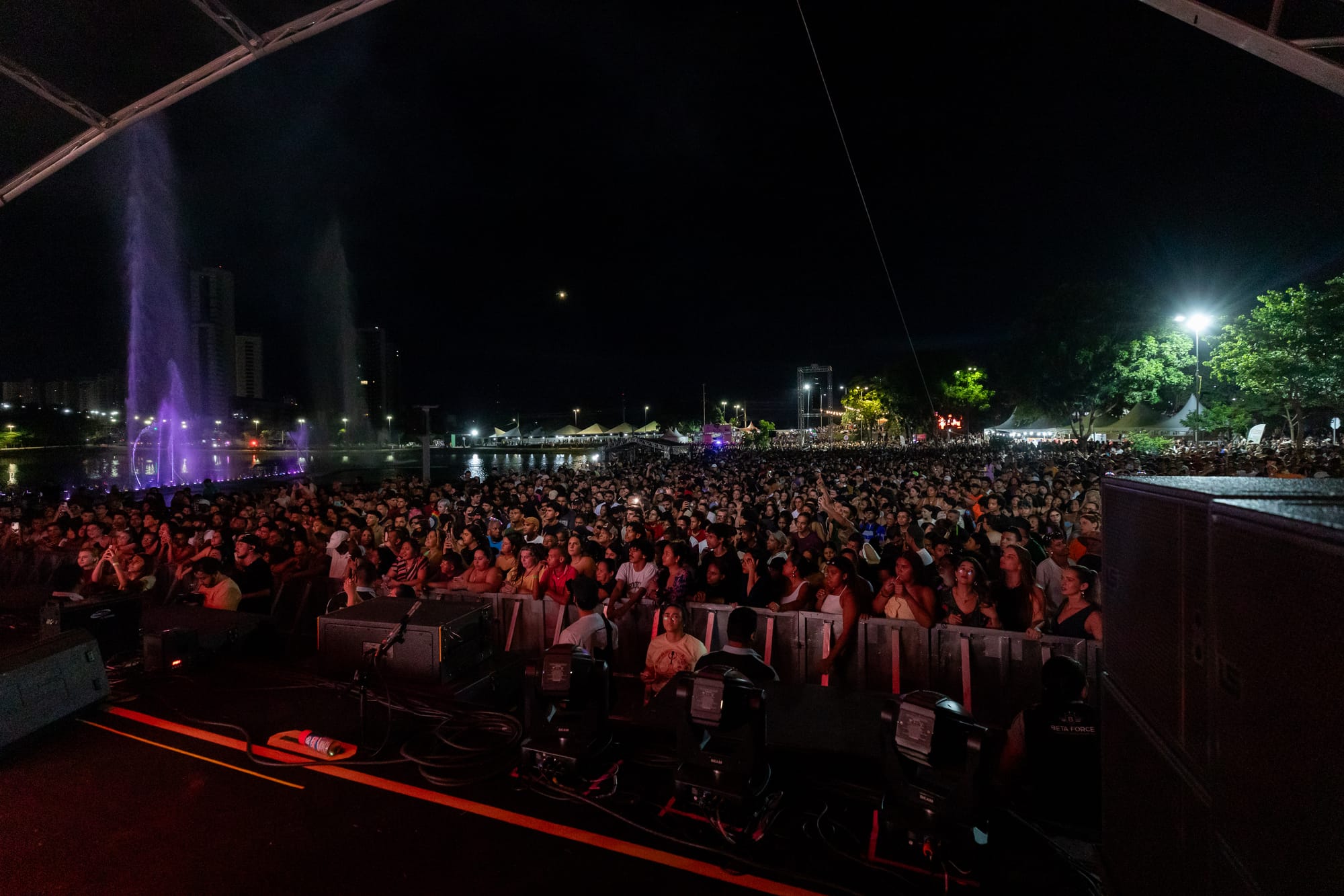 60 mil pessoas celebram 307 anos de Cuiabá em abertura histórica no Parque das Águas