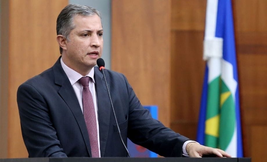 Deputado Faissal apresenta moção de repúdio contra indicação ao STF