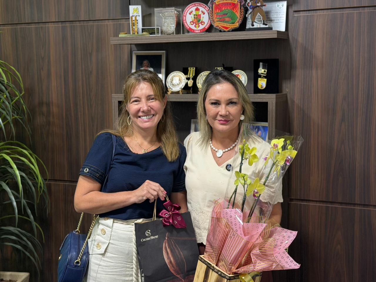 Flávia Moretti dá apoio à Rosy Prado, após parlamentar sofrer agressões do Feitoza