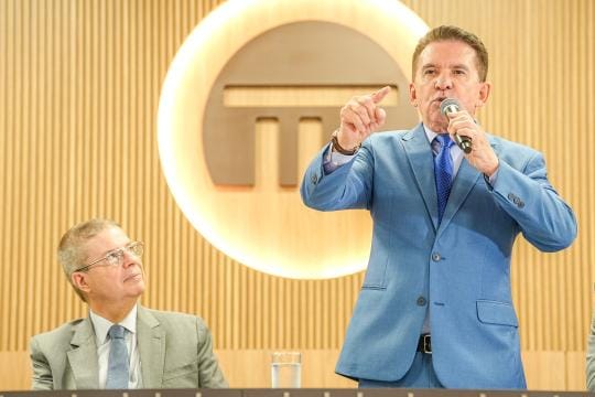 TCE destaca qualificação contínua em abertura de MBA com ministro