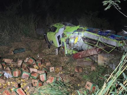Funcionário da Rota do Oeste morre em acidente com carreta em rodovia