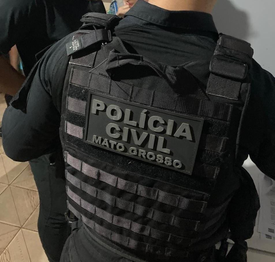 PC cumpre mandados contra autores de ataques e difamações a autoridades públicas em rede social
