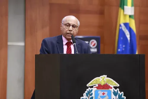 Julio sugere que Pivetta tente mediar crise política entre Flávia e Wanderley