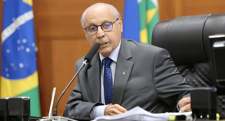 Julio diz que quem não estiver satisfeito com resultado da convenção deve cair fora do UB