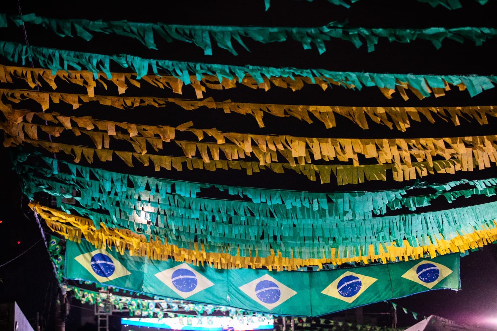 Votação para escolha de novas ruas com telões para o jogo do Brasil encerra hoje em Cuiabá