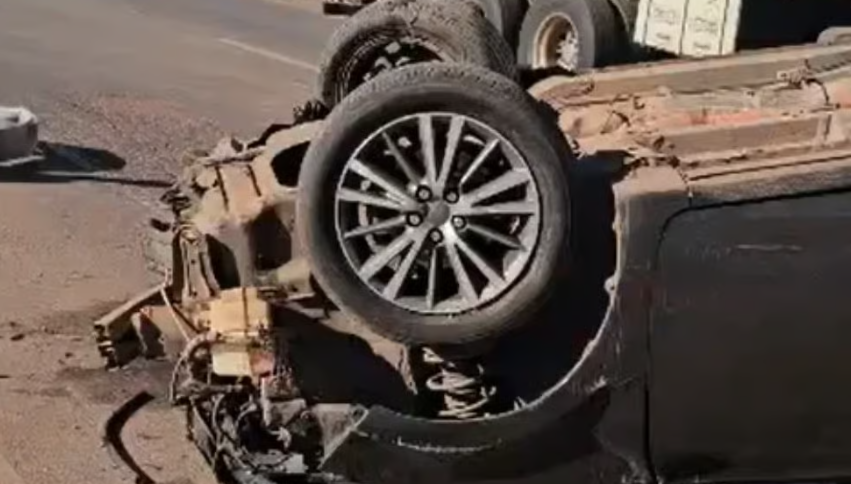 Motorista fica ferido após Corolla capotar em rodovia de Várzea Grande