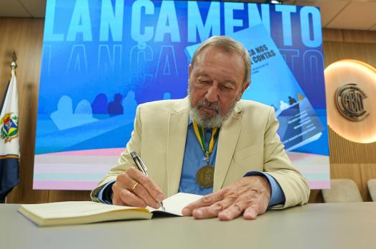 Legado de Novelli é destacado em lançamento de livro sobre mesas técnicas