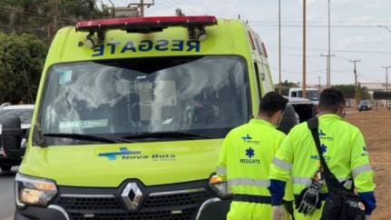 Motociclista fica ferido após batida com caminhão em VG