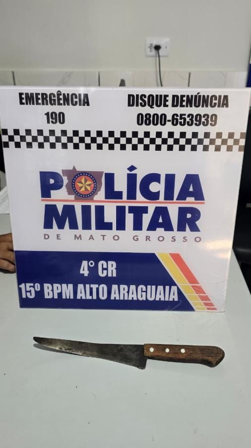 Mulher é presa ao tentar matar marido a facadas dentro de casa em Mato Grosso