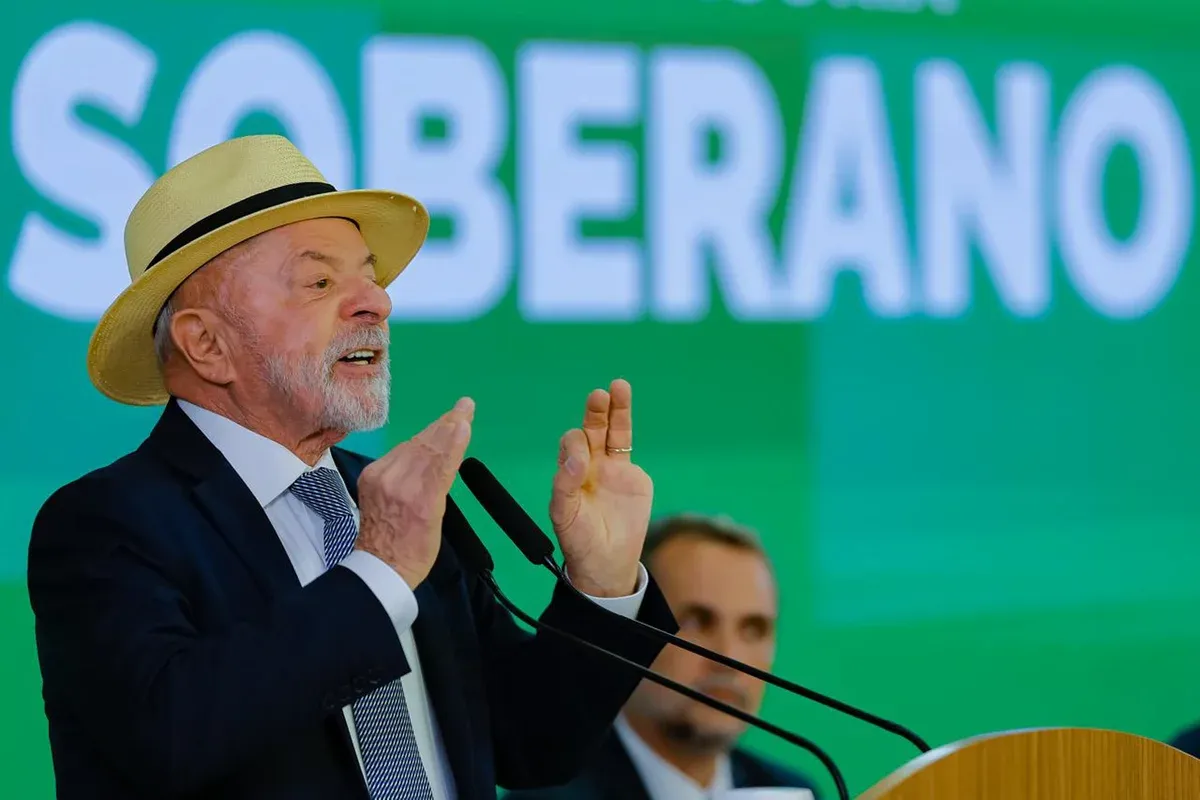 Lula tem 47%, e Flávio, 43% em eventual segundo turno