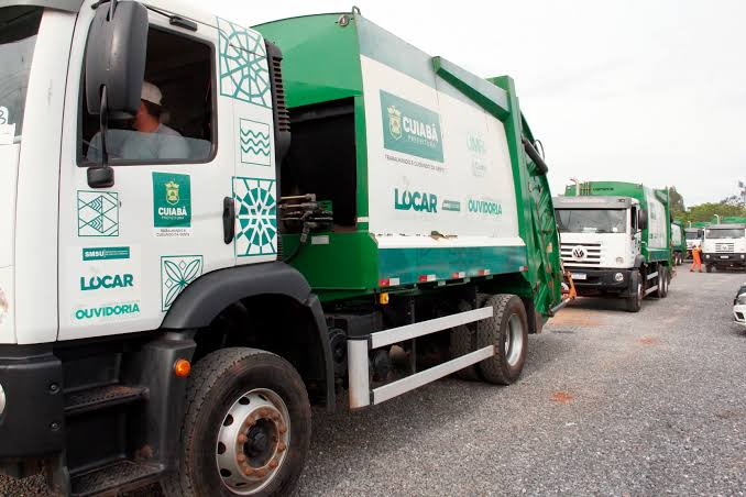 Funcionários da Locar paralisam coleta de lixo; Prefeitura de Cuiabá acompanha