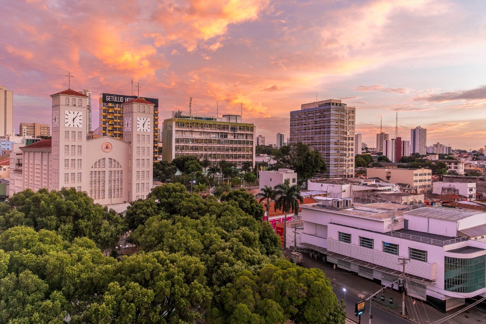 Prefeitura de Cuiabá injeta R$ 148,8 milhões na economia com pagamento de salário