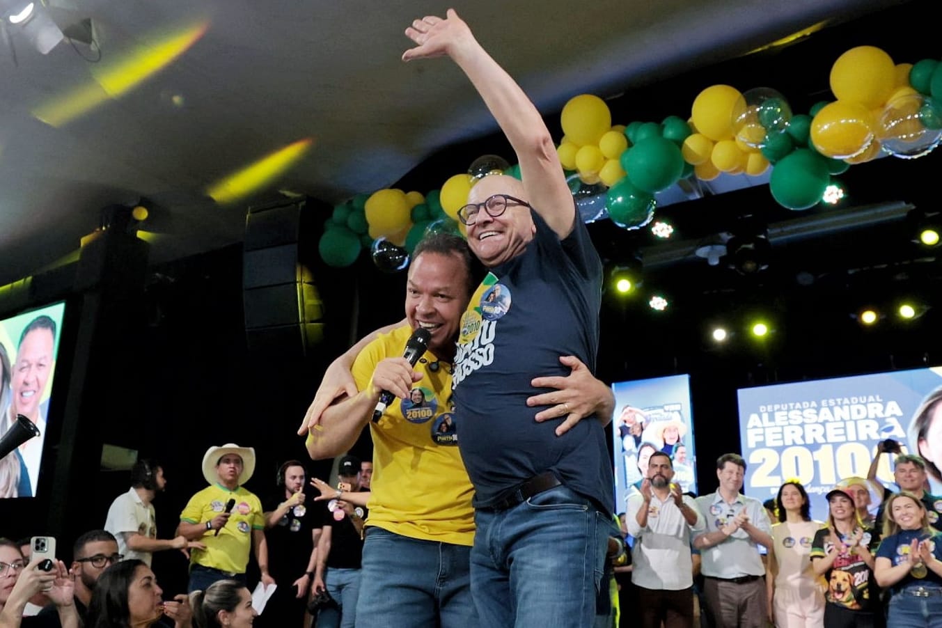 Prefeito de Rondonópolis declara apoio à reeleição de Pivetta em evento; veja vídeo