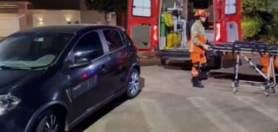 Criança é atropelada ao atravessar rua e é socorrida pelos bombeiros