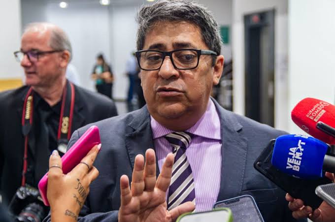"Sem comentários", diz Ananias sobre aliança PL e MDB